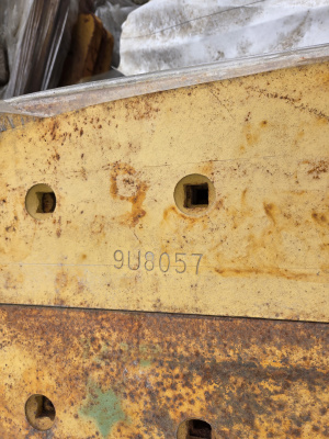 9U8057